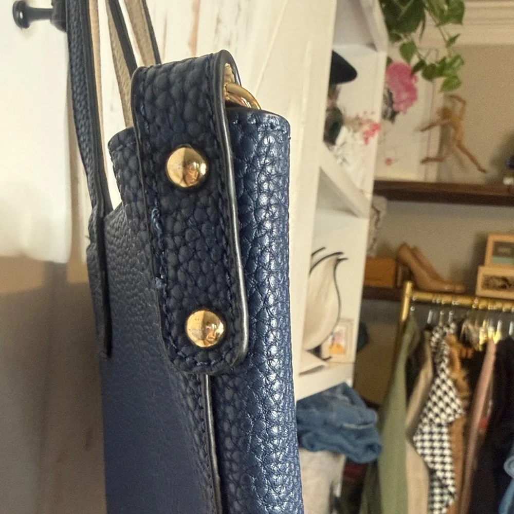 Charming Charlie Reversible Vegan Tote Bag Beige and Blue - Picture 5 of 10
